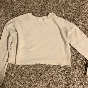 Lightweight off-white / cream cropped crew